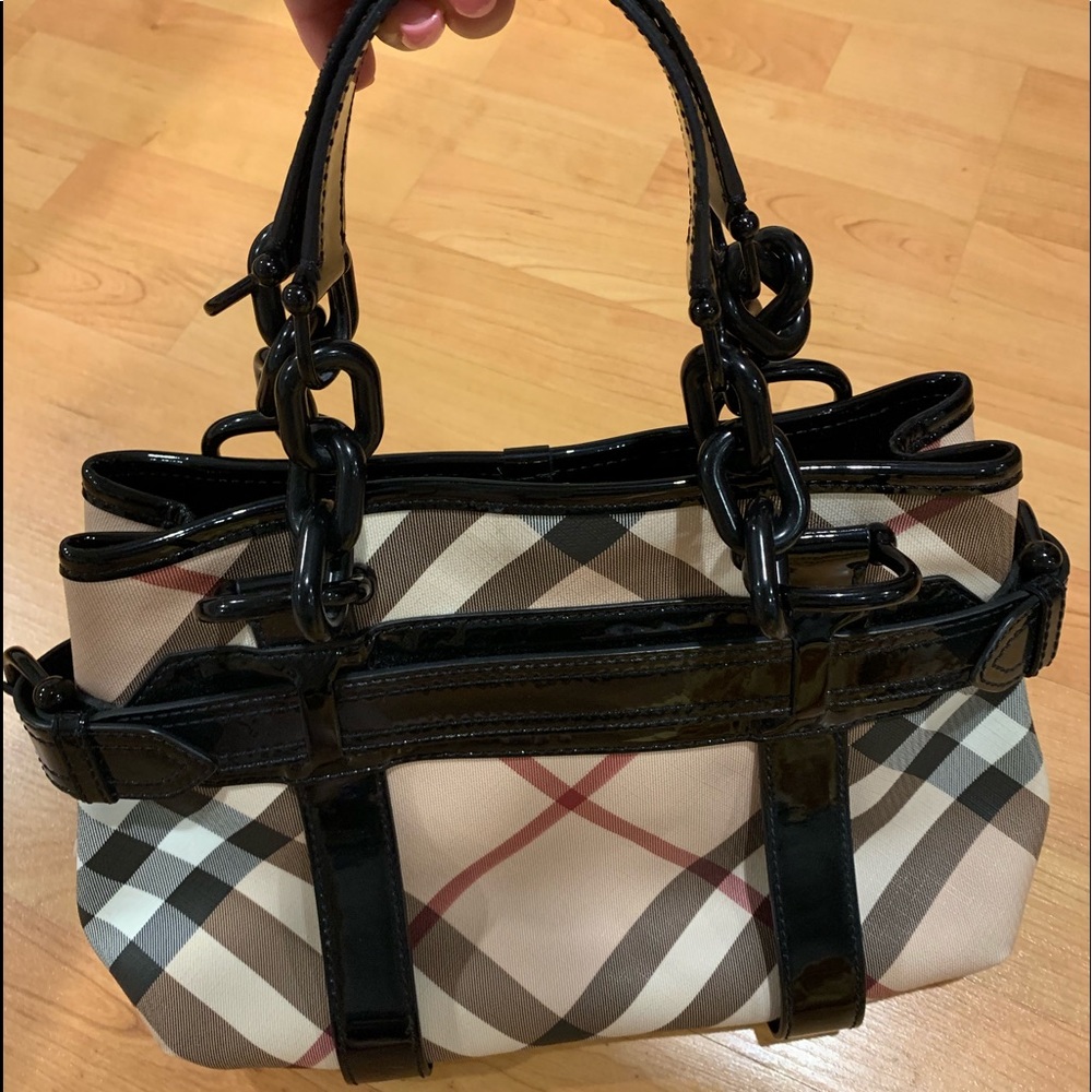 Burberry handbag authentic